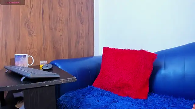 Mature Skinny online show from March 13, 2026, 4:28 am