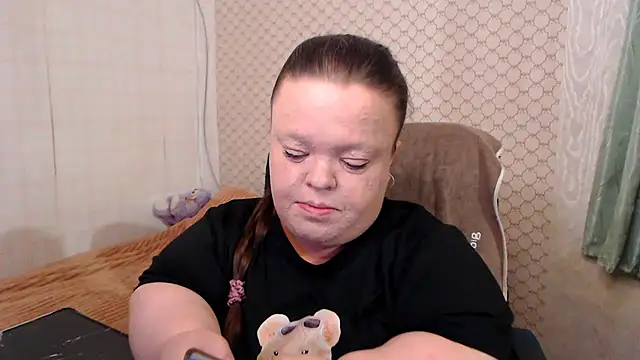 Janiffer MiMi online show from May 14, 2026, 5:54 pm