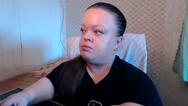 Janiffer MiMi online show from July 11, 2026, 3:45 pm