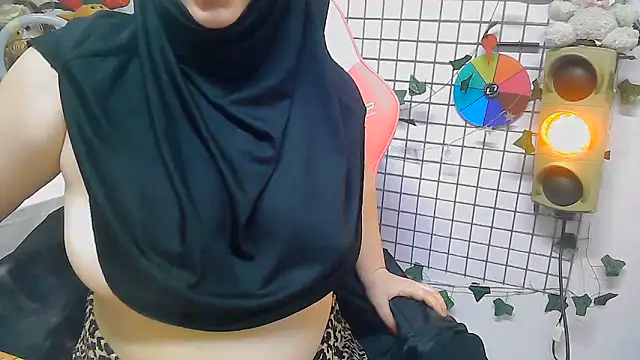 PinkPudding online show from March 3, 2026, 7:43 pm