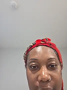 Cherishcherrysha online show from May 31, 2026, 11:49 pm