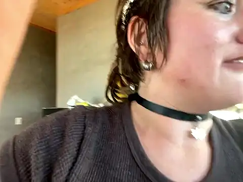 1-800-FUCKYOU online show from November 10, 2025, 10:48 pm