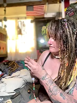 1-800-FUCKYOU online show from November 3, 2025, 12:05 am