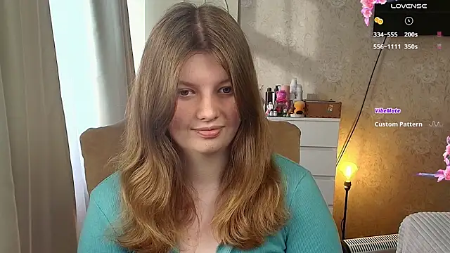 Snapshot of Vivian_cutie chatting on June 4, 2026, 3:38 pm Vivian cutie online show from June 4, 2026, 3:38 pm