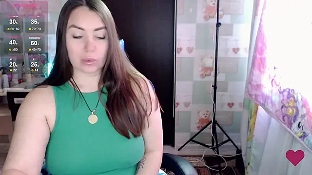 Snapshot of Korolek12 chatting on March 11, 2025, 12:39 pm Korolek12 online show from March 11, 2025, 12:39 pm