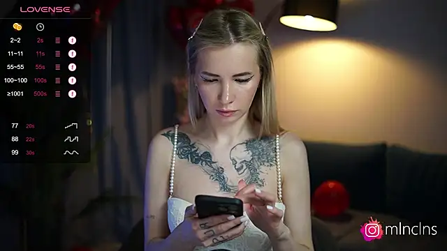 melanielwithu online show from February 22, 2025, 4:19 pm