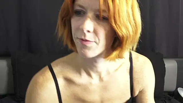 Snapshot of Mymiesexy chatting on October 21, 2025, 3:55 pm Mymiesexy online show from October 21, 2025, 3:55 pm