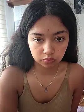 Peach Girll online show from January 19, 2026, 1:48 pm