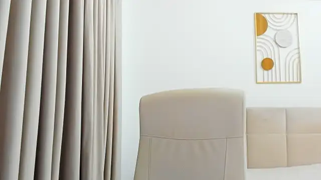 Sunshine Eva online show from October 3, 2025, 5:25 pm