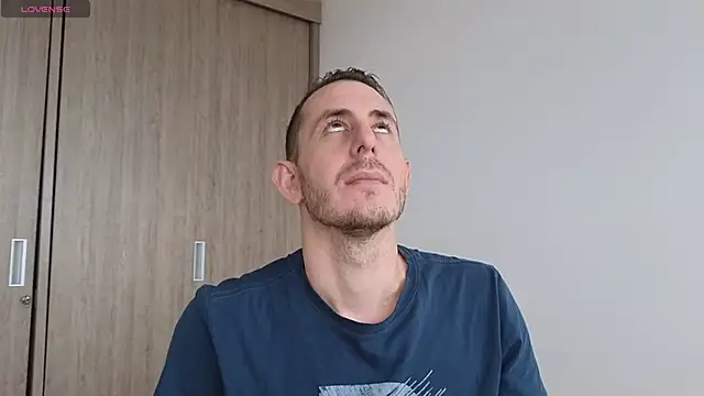 Snapshot of fun_kooples chatting on November 9, 2025, 4:33 pm fun kooples online show from November 9, 2025, 4:33 pm