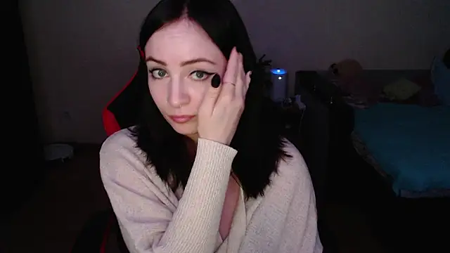 Snapshot of Laralianna chatting on October 28, 2025, 7:46 pm Laralianna online show from October 28, 2025, 7:46 pm