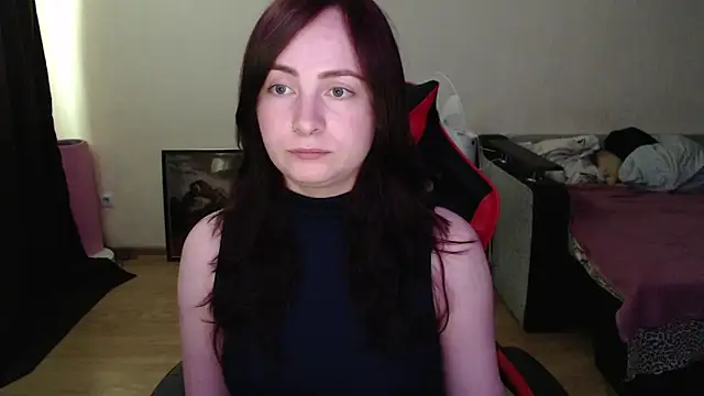 Laralianna online show from June 30, 2026, 10:59 am