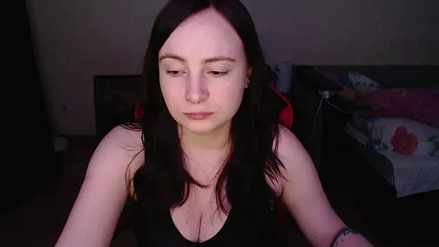 Snapshot of Laralianna chatting on February 21, 2026, 11:51 pm Laralianna online show from February 21, 2026, 11:51 pm