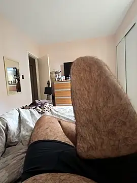 MysterBearMG online show from December 1, 2025, 5:25 pm