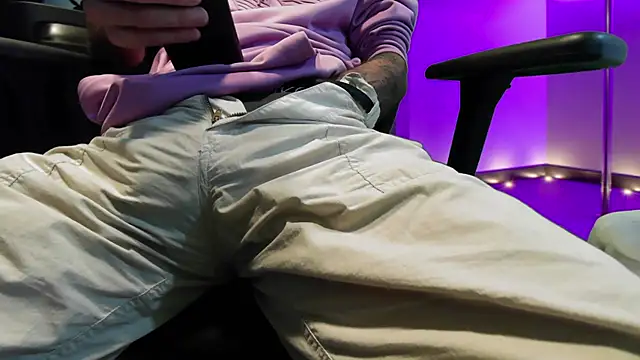 kuruptxxx live online show from November 5, 2025, 7:06 pm