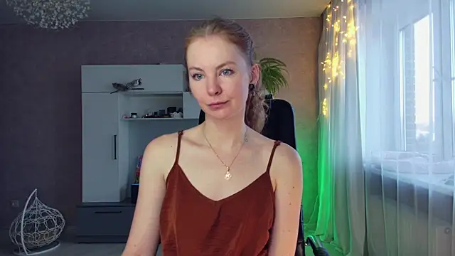 Cuddle Cat online show from February 26, 2025, 4:52 am