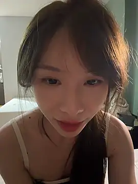 Luna520 online show from July 18, 2026, 12:36 pm