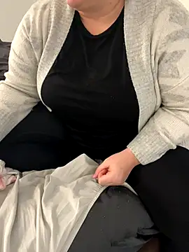 sweeti Em online show from January 7, 2026, 4:12 pm