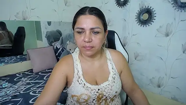 cum bigass online show from October 16, 2025, 12:13 pm