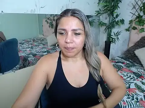 cum bigass online show from May 9, 2026, 12:19 pm