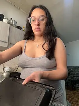 Ninnfa online show from September 30, 2025, 2:01 pm