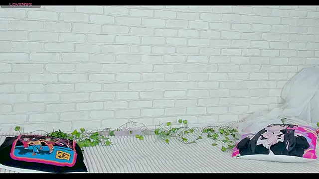 LinaKenny online show from January 6, 2026, 3:16 pm