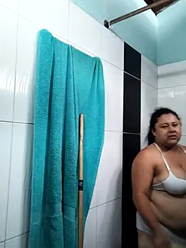 Snapshot of Monseratte21 chatting on February 18, 2025, 7:19 pm Monseratte21 online show from February 18, 2025, 7:19 pm