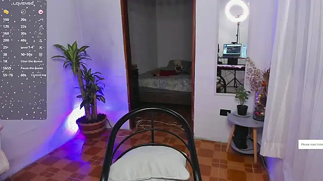 KiaMiller online show from February 18, 2025, 8:14 pm