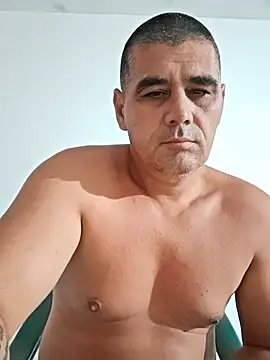 Snapshot of sile2000nou chatting on July 5, 2026, 2:05 am sile2000nou online show from July 5, 2026, 2:05 am