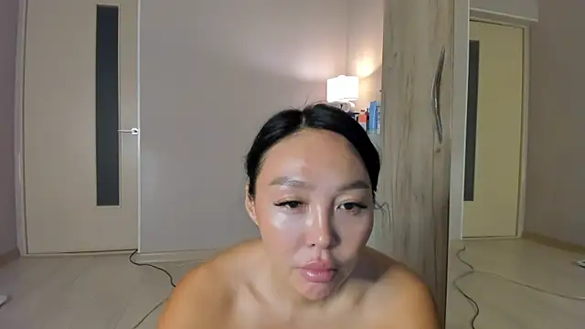 keiko hot online show from May 13, 2026, 3:24 am