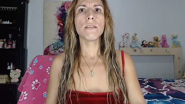 Snapshot of aleera_starxx982 chatting on June 1, 2026, 6:35 am aleera starxx982 online show from June 1, 2026, 6:35 am