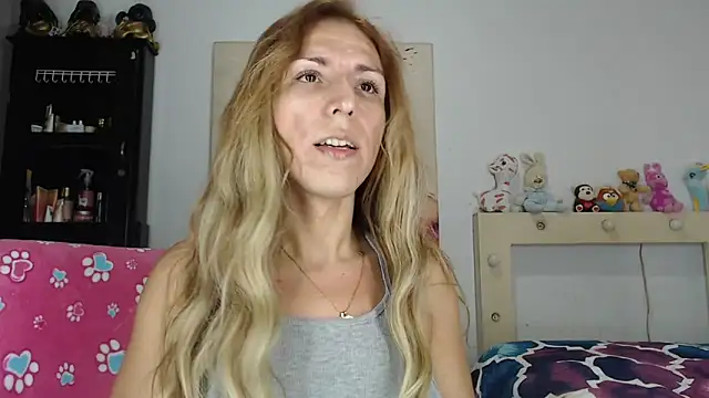 Snapshot of aleera_starxx982 chatting on May 26, 2026, 4:54 am aleera starxx982 online show from May 26, 2026, 4:54 am