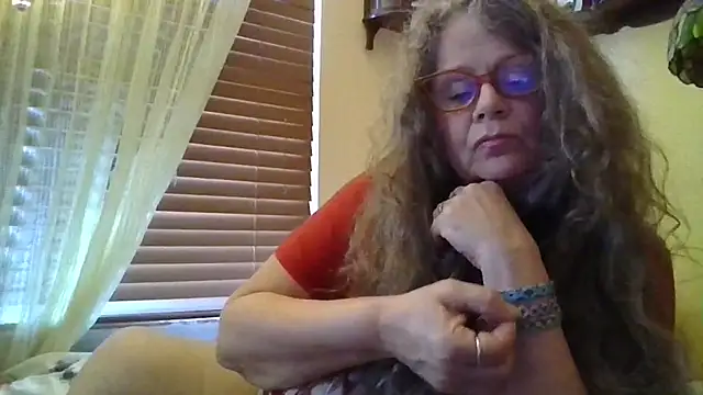 DestineeLoverGirl online show from April 1, 2026, 4:59 pm