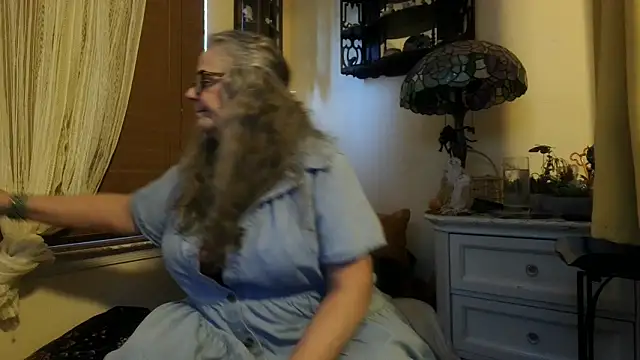 DestineeLoverGirl online show from October 24, 2025, 12:37 pm