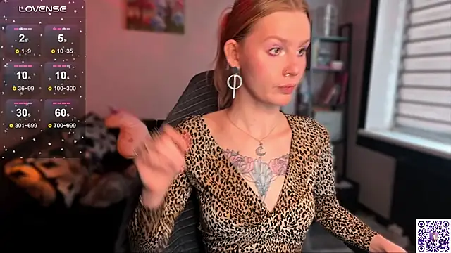 Chanel Gill online show from November 5, 2025, 11:24 am