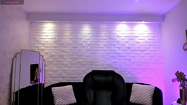 Snapshot of JennaOlsonX chatting on March 18, 2025, 6:28 pm JennaOlsonX online show from March 18, 2025, 6:28 pm