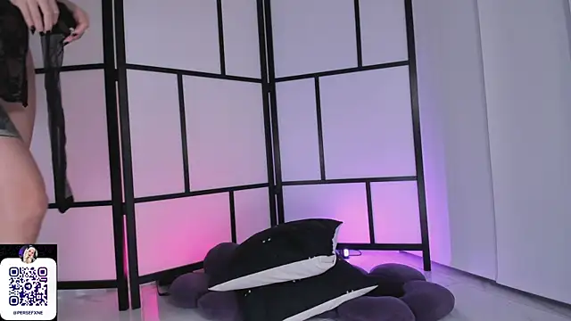damnliciousss online show from July 16, 2026, 12:18 am