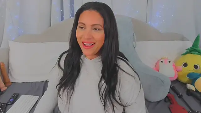 Snapshot of MeghanXO chatting on May 15, 2026, 1:47 am MeghanXO online show from May 15, 2026, 1:47 am