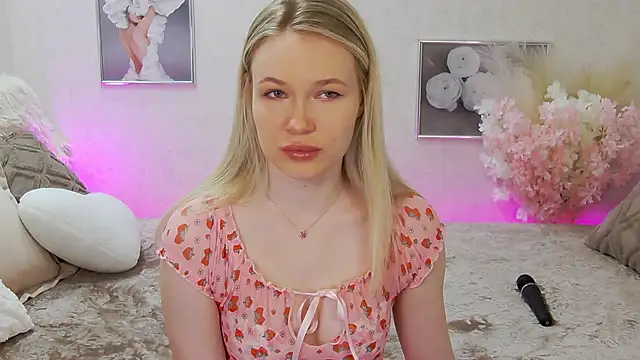 Veronika Mitchel online show from March 20, 2025, 9:24 pm