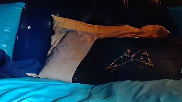 Queenofthenightx online show from November 15, 2025, 1:42 am