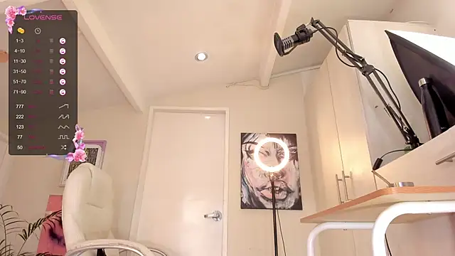 catalinasaiz online show from March 18, 2025, 5:01 pm