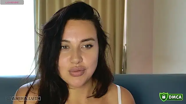 Snapshot of AminaCharm chatting on February 5, 2026, 9:05 am AminaCharm online show from February 5, 2026, 9:05 am