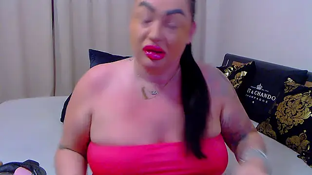 Snapshot of BustyVicky chatting on January 18, 2026, 10:13 pm BustyVicky online show from January 18, 2026, 10:13 pm