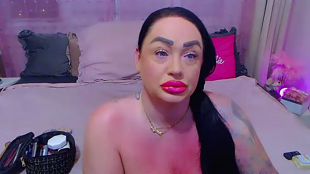 Snapshot of BustyVicky chatting on October 23, 2025, 9:13 pm BustyVicky online show from October 23, 2025, 9:13 pm