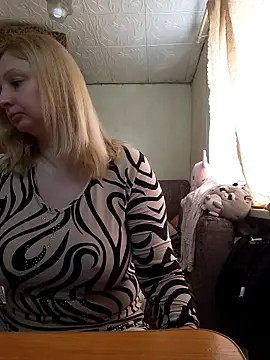 Snapshot of BustyBlond chatting on March 27, 2026, 8:26 am BustyBlond online show from March 27, 2026, 8:26 am