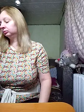 Snapshot of BustyBlond chatting on April 12, 2026, 2:59 am BustyBlond online show from April 12, 2026, 2:59 am