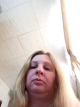 Snapshot of BustyBlond chatting on April 11, 2026, 7:45 am BustyBlond online show from April 11, 2026, 7:45 am