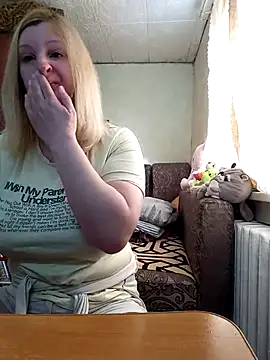 Snapshot of BustyBlond chatting on March 24, 2026, 5:29 am BustyBlond online show from March 24, 2026, 5:29 am