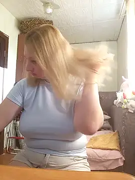BustyBlond online show from July 29, 2026, 4:01 am