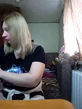 Snapshot of BustyBlond chatting on April 9, 2026, 6:19 am BustyBlond online show from April 9, 2026, 6:19 am